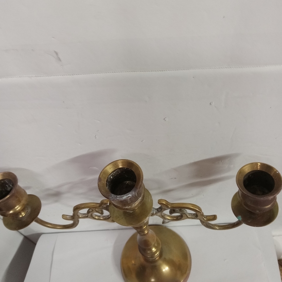 Vintage Distressed Brass 3-Candle Candelabra House of Global Art  ENGLAND - Picture 7 of 7